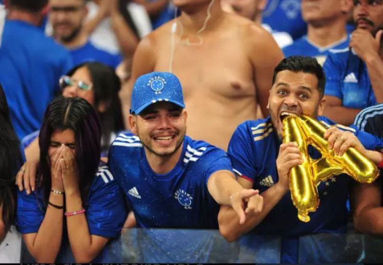 O que separa torcedores de futebol e fãs de divas pop?